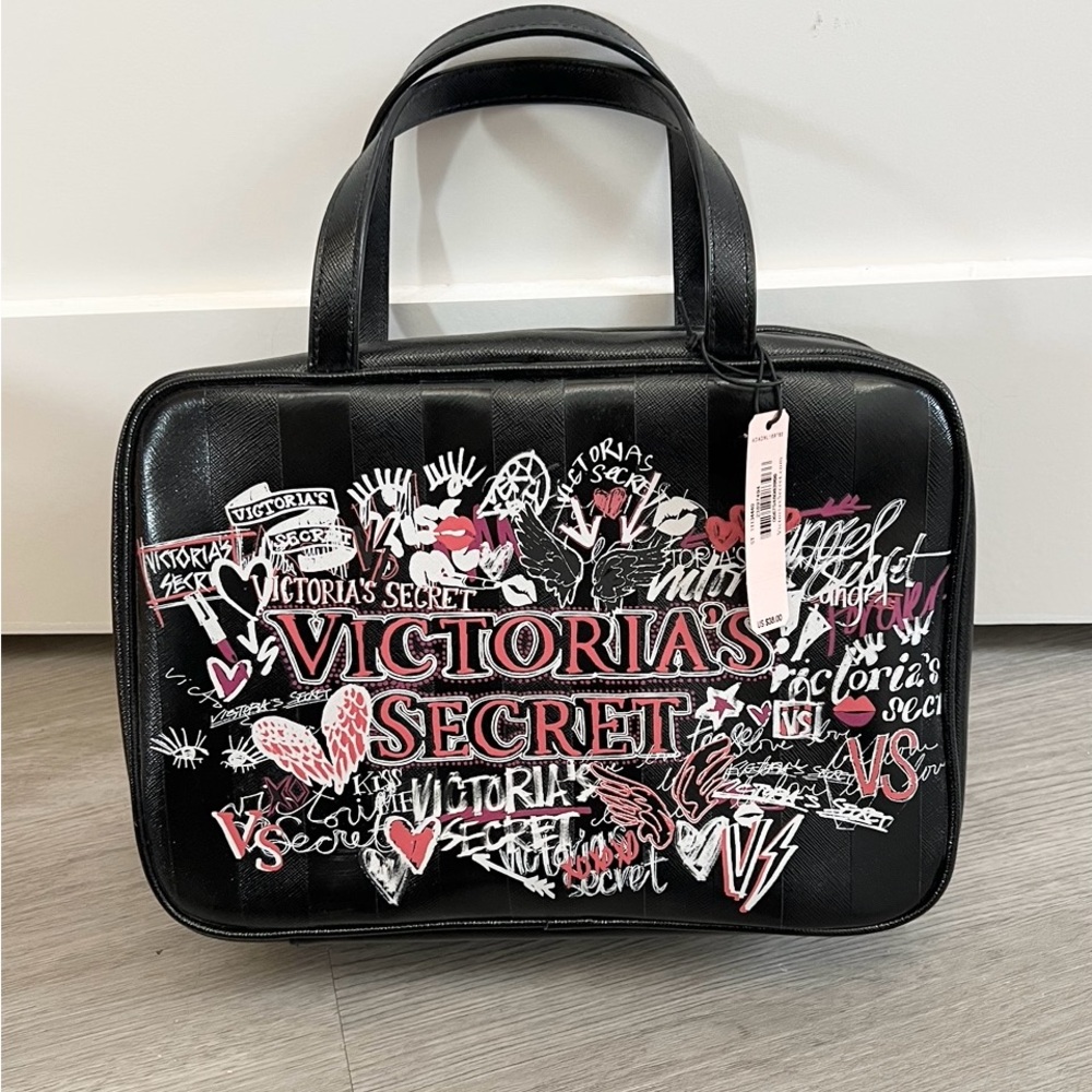 NWT Victoria’s Secret Graffiti Jetsetter Travel Case